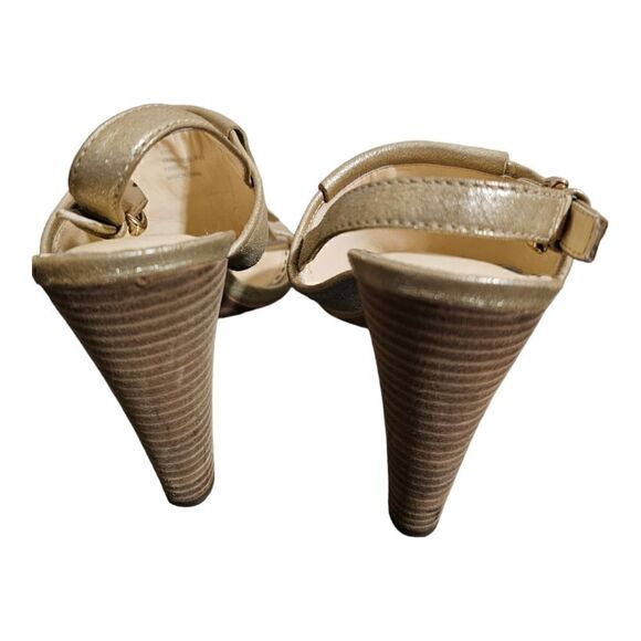 COACH "Genaveeve" Pale Gold Leather Peep Toe Block Heel Pumps - Size 8 1/2 - Picture 5 of 7